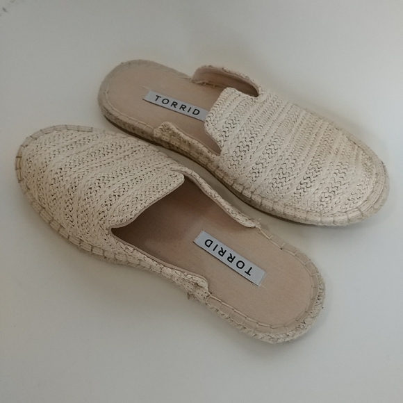 SOLD - Picture 2 of 7